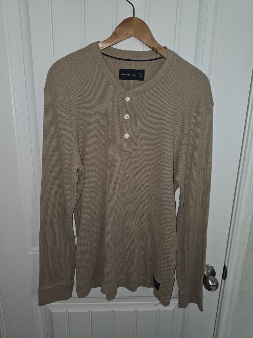 Abercrombie & Fitch Mens Large Tan Waffle Thermal Henley Shirt Long Sleeve Y2K
